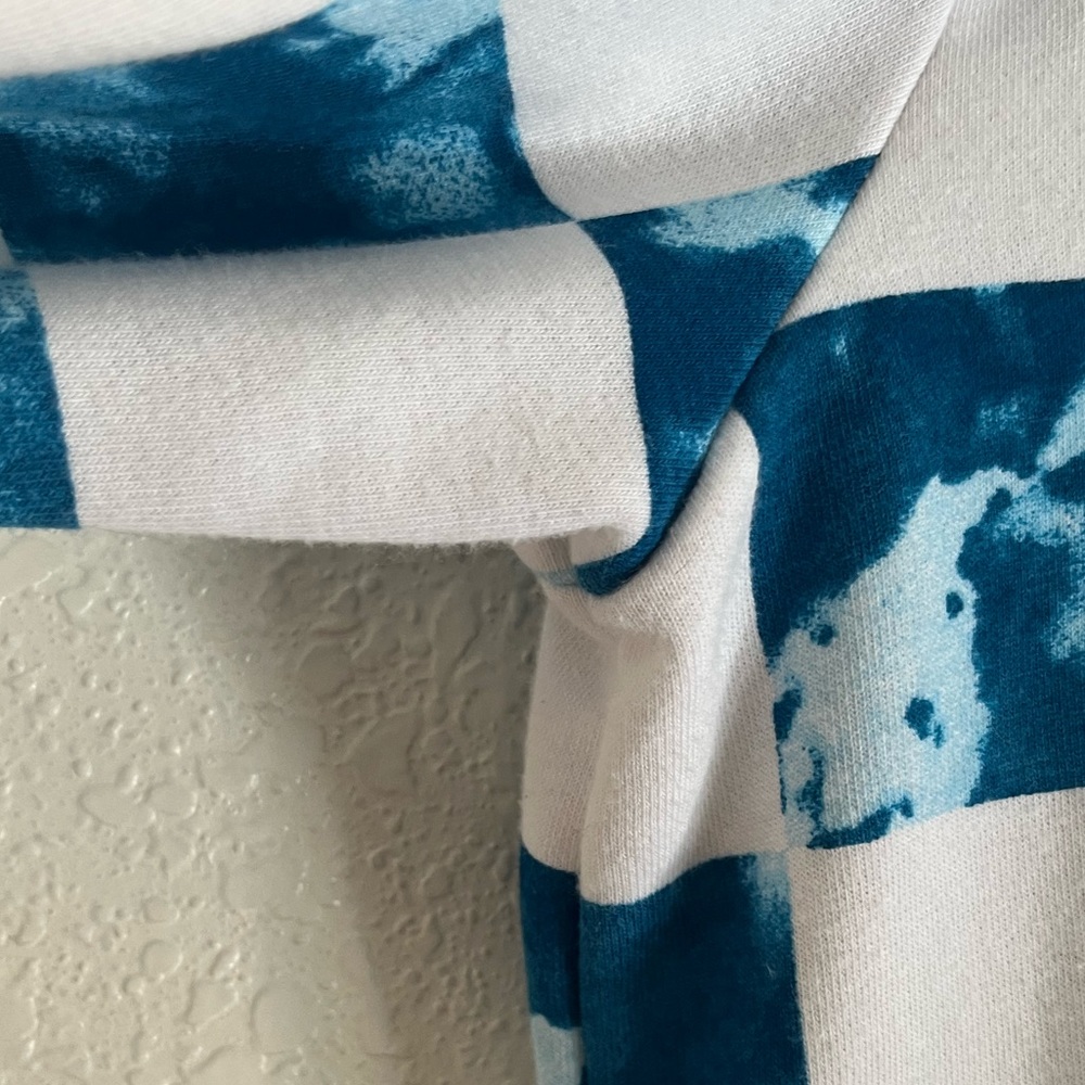 White and Blue Checkered Sweatshirt - Picture 5 of 9